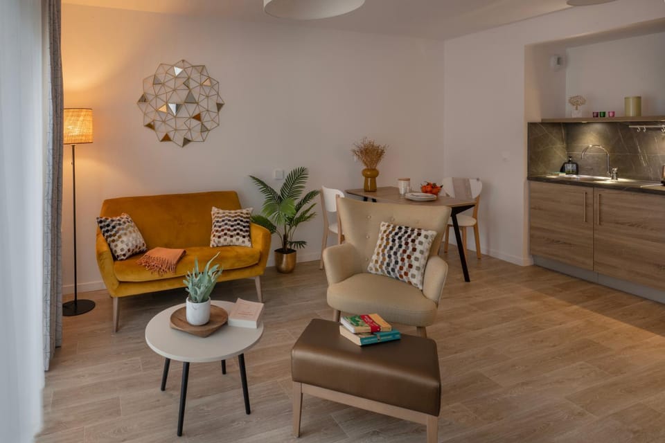 Kitchen or kitchenette, Living room, Dining area