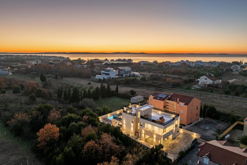 Neighbourhood, Bird's eye view, View (from property/room), Beach