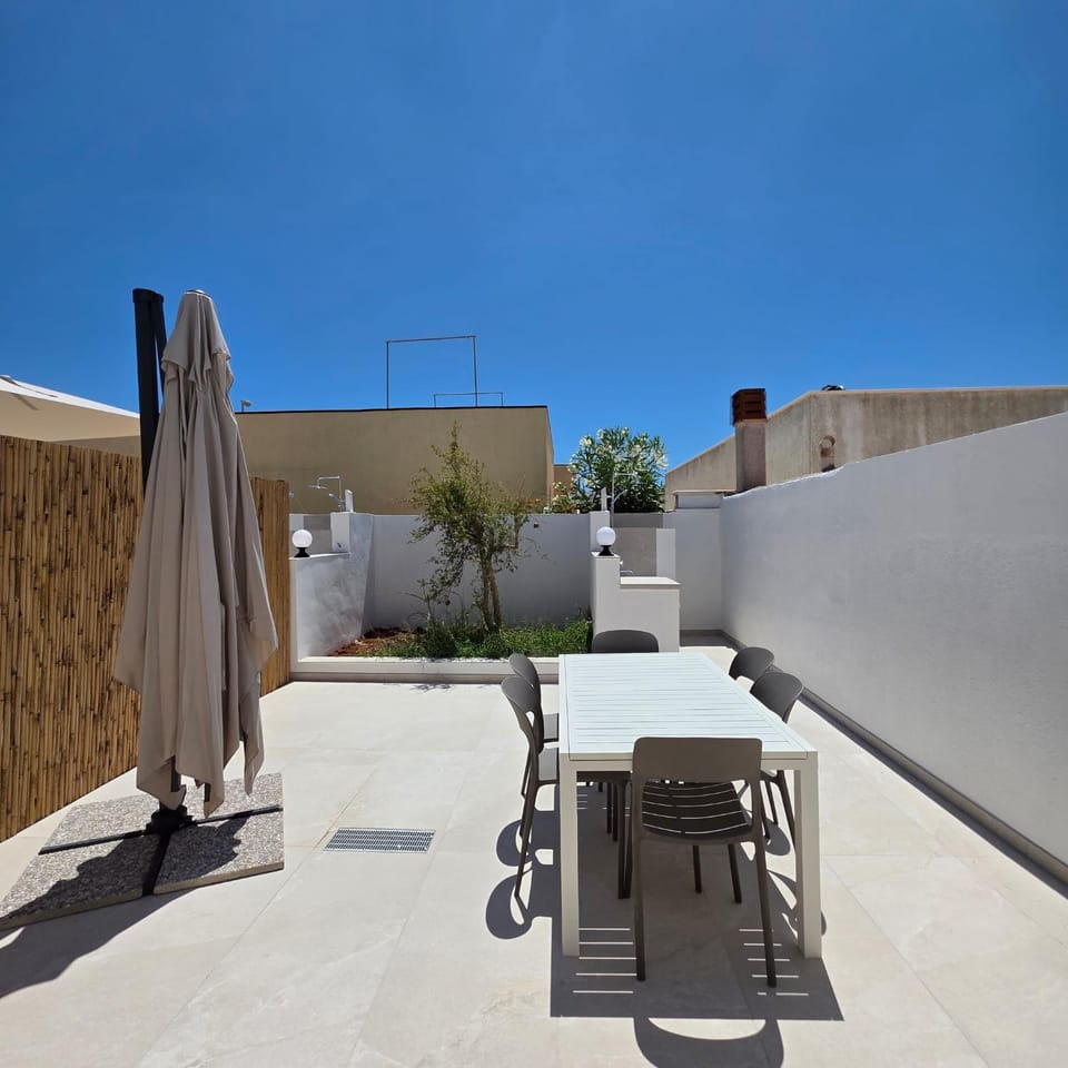 Day, View (from property/room), Balcony/Terrace, Dining area
