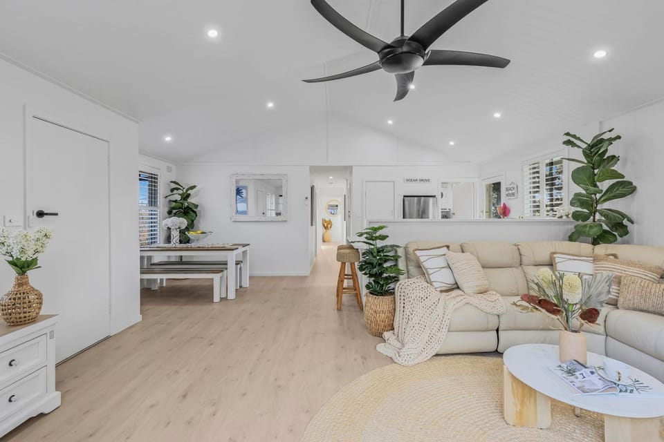The Retreat - Sleeps 6 - Renovated! House in Ocean Grove