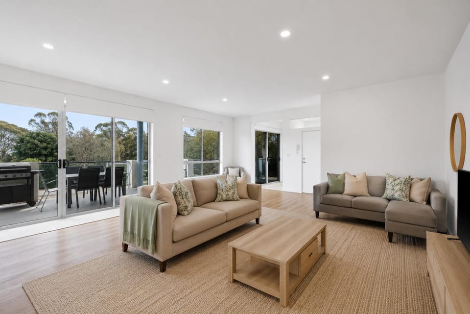 BBQ facilities, View (from property/room), Balcony/Terrace, Living room, Dining area