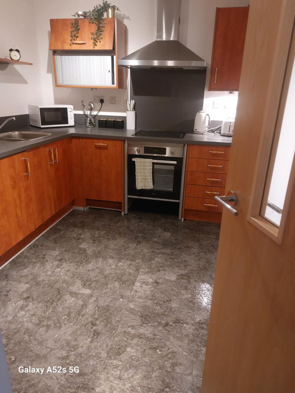 oven, pet friendly