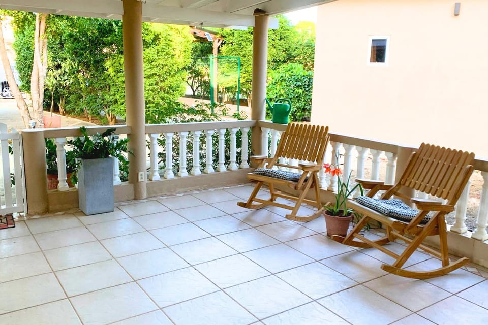 Patio, Day, Garden, View (from property/room), Balcony/Terrace, Seating area, Garden view