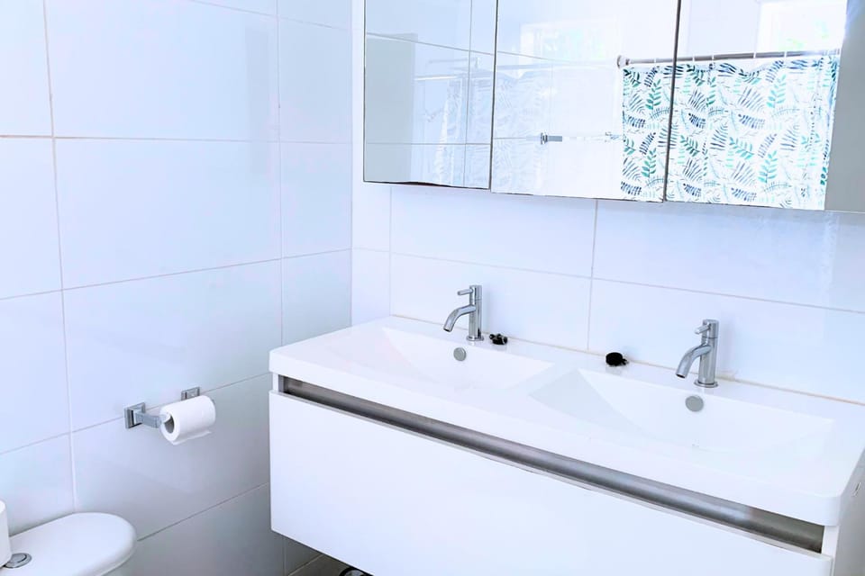 Toilet, Bathroom, Bath