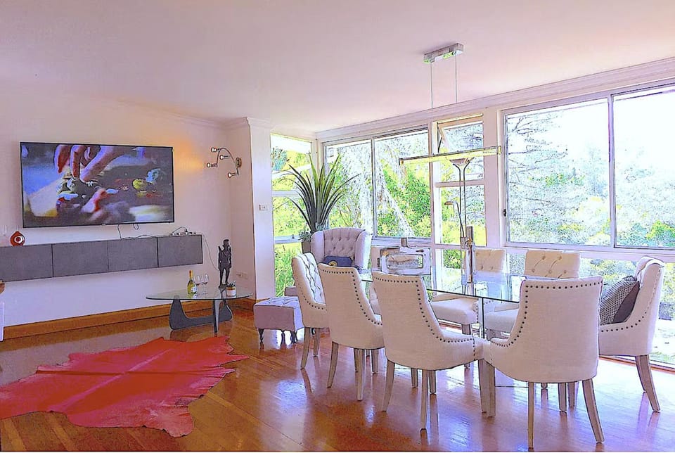 Communal lounge/ TV room, TV and multimedia, Living room, Dining area