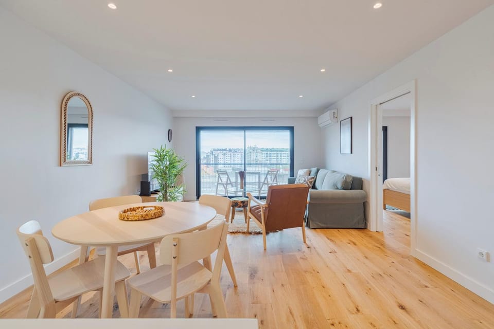 Dining area, air conditioner