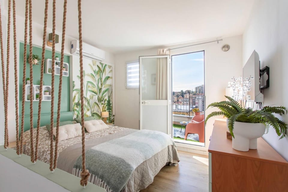 Bed, Bedroom