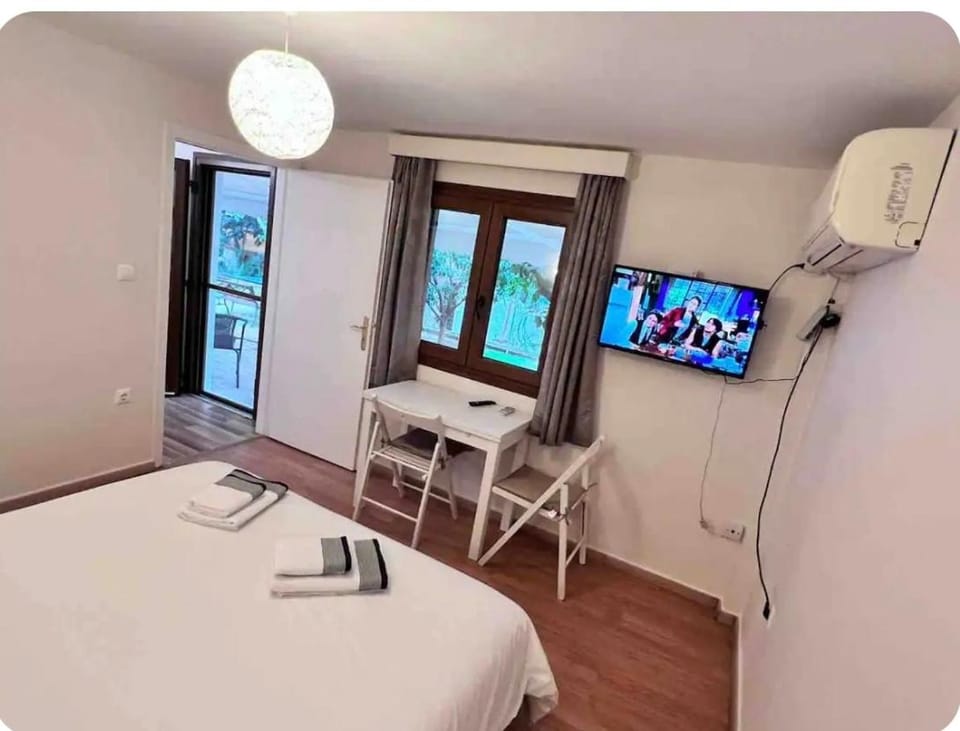 Glyfada center apartment with private yard Apartment in South Athens