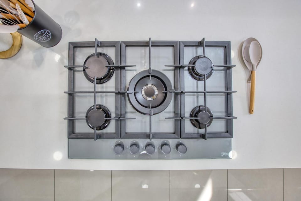 Kitchen or kitchenette, stove