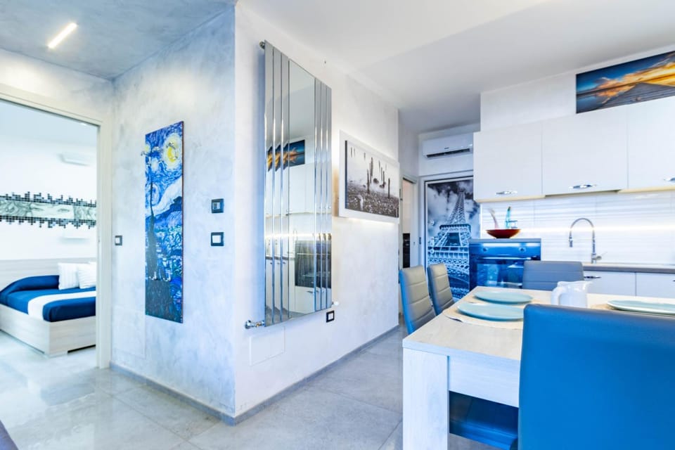 Living room, Seating area, oven