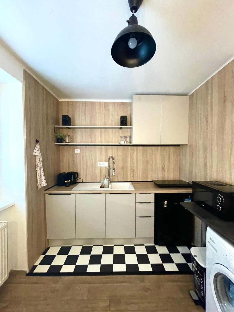 Kitchen or kitchenette, dishwasher, pet friendly, stove, washing machine
