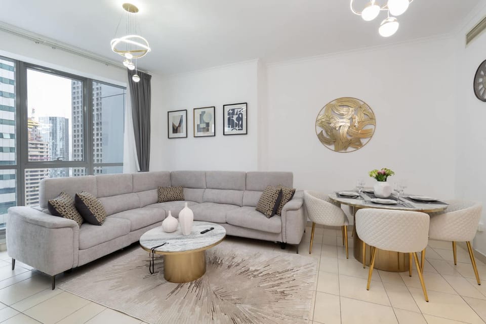 Free housekeeping visits during your stay - StayShort - Contemporary 1BR Escape for 4 in Dubai Marina Apartment in Dubai