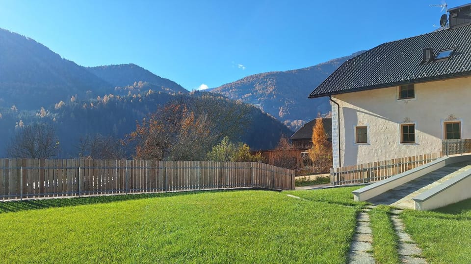 Property building, Day, Natural landscape, Mountain view