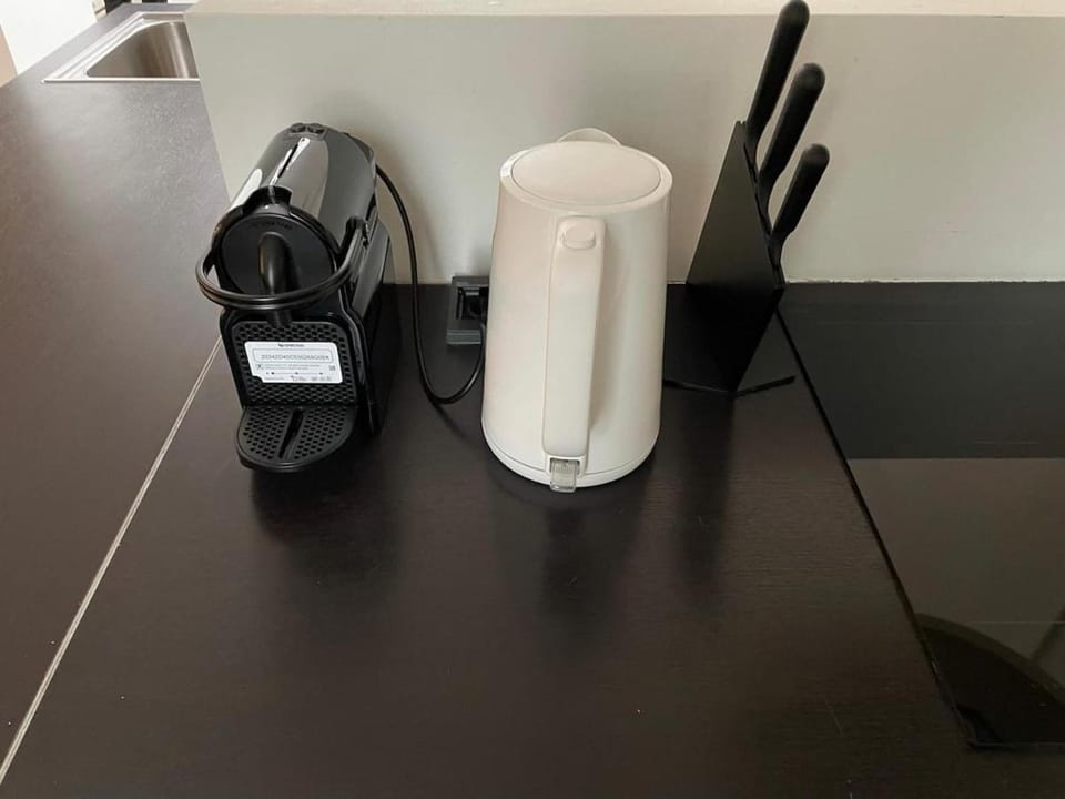 Coffee/tea facilities, Kitchen or kitchenette