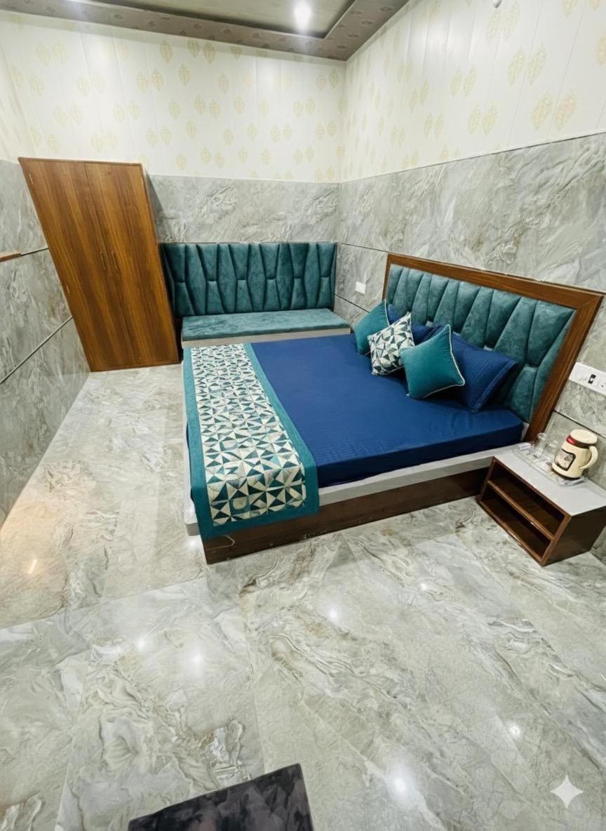 Shri Kusum Sadan Home stay Vrindavan Vacation rental in Uttar Pradesh