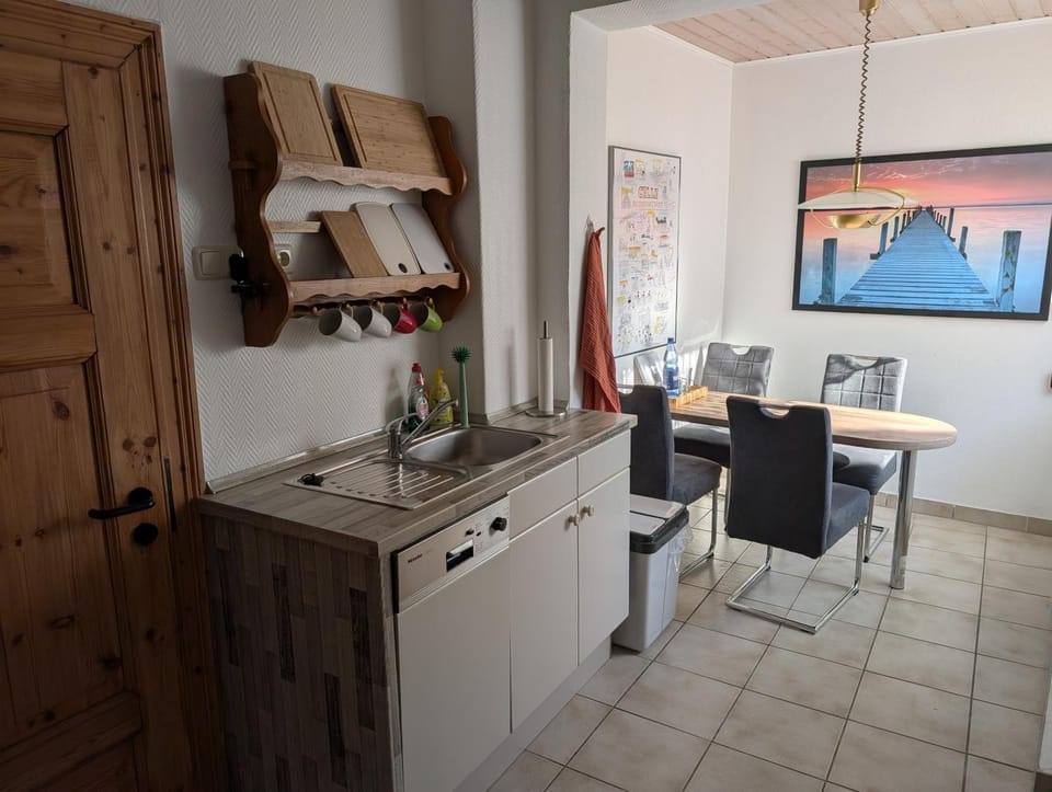 Kitchen or kitchenette, Seating area, Dining area, dishwasher, kitchen