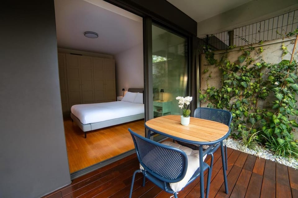 One-bedroom Apartment Unit G with Garden Apartment in Milan