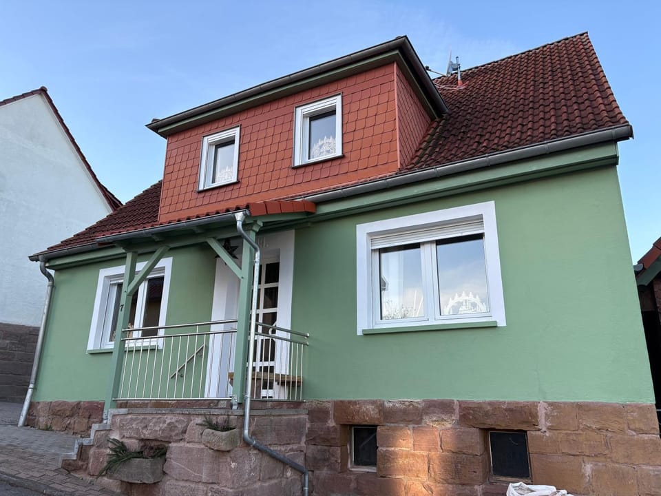 Property building, Day