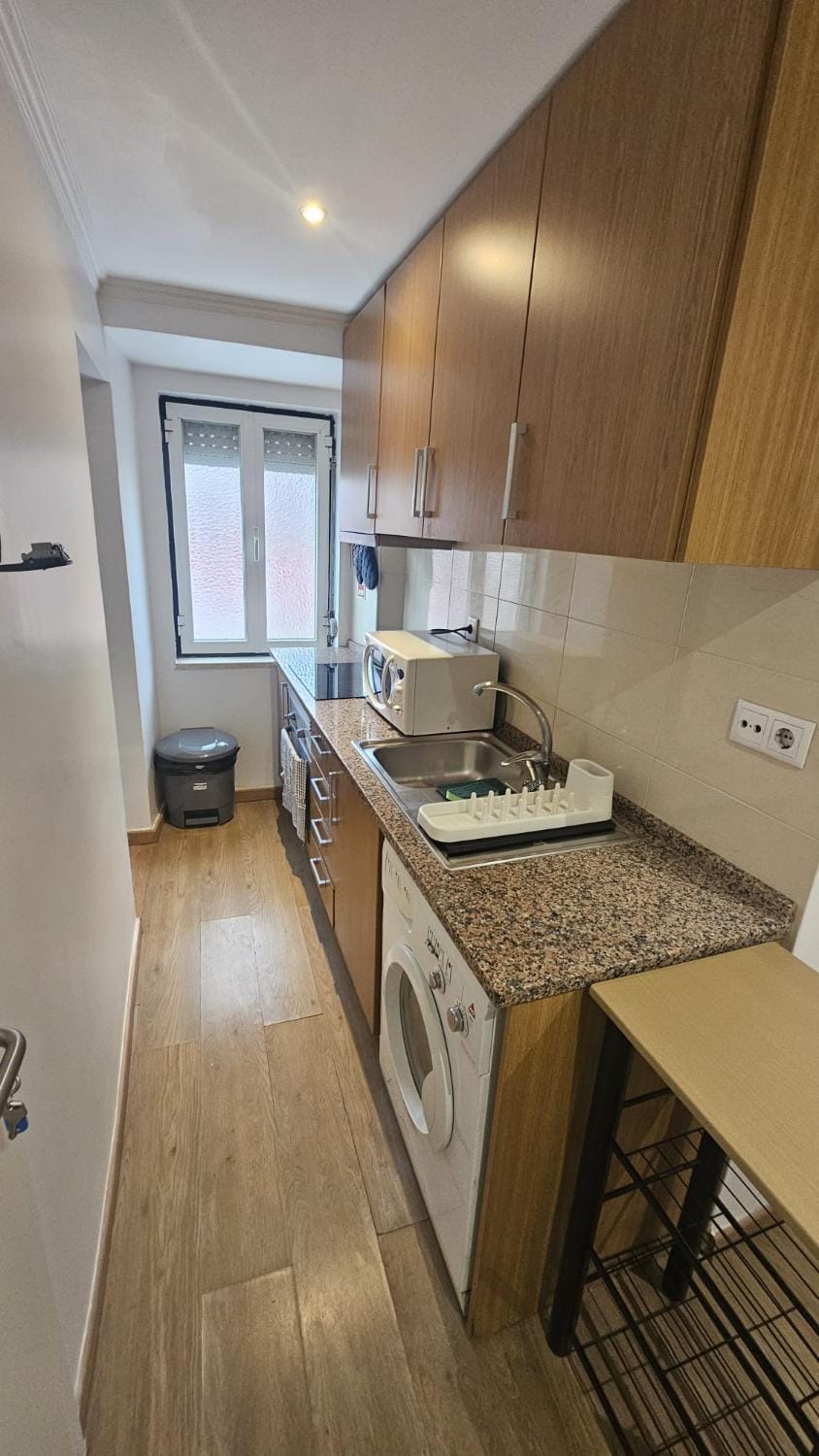 Kitchen or kitchenette, oven, stove
