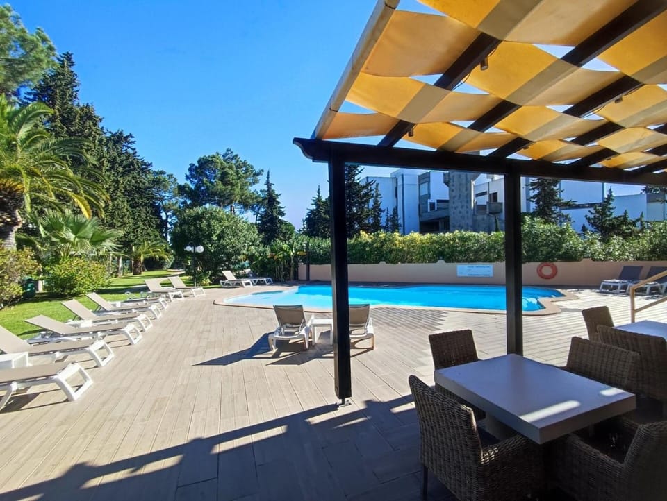 Pool view, Swimming pool