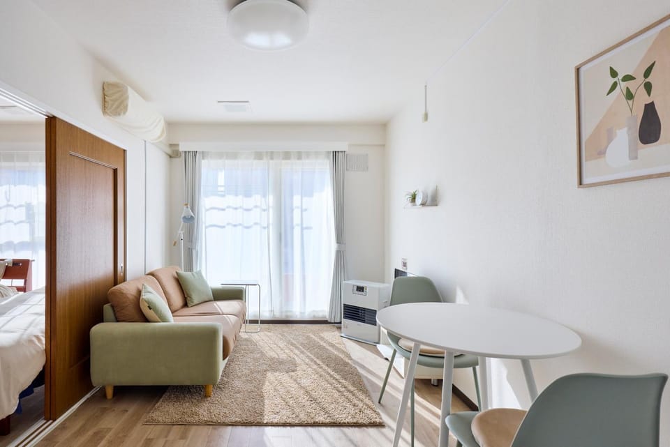 Living room, Dining area, heating, air conditioner