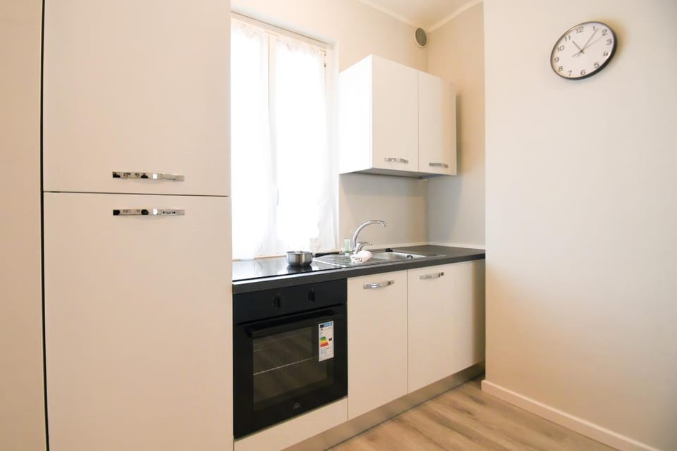 Kitchen or kitchenette, pet friendly, stove