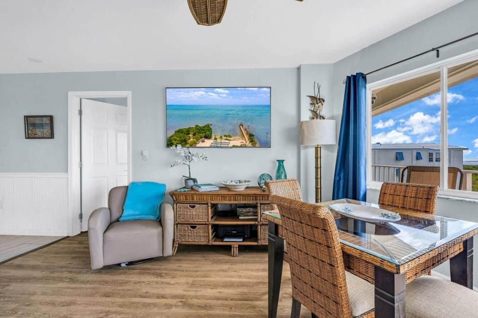 Ocean Cove Condo Key Largo Locus Maris Apartment in Tavernier