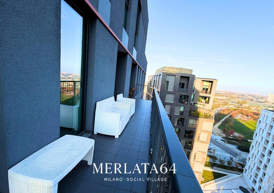 Day, View (from property/room), Balcony/Terrace, Balcony/Terrace, Text overlay, City view