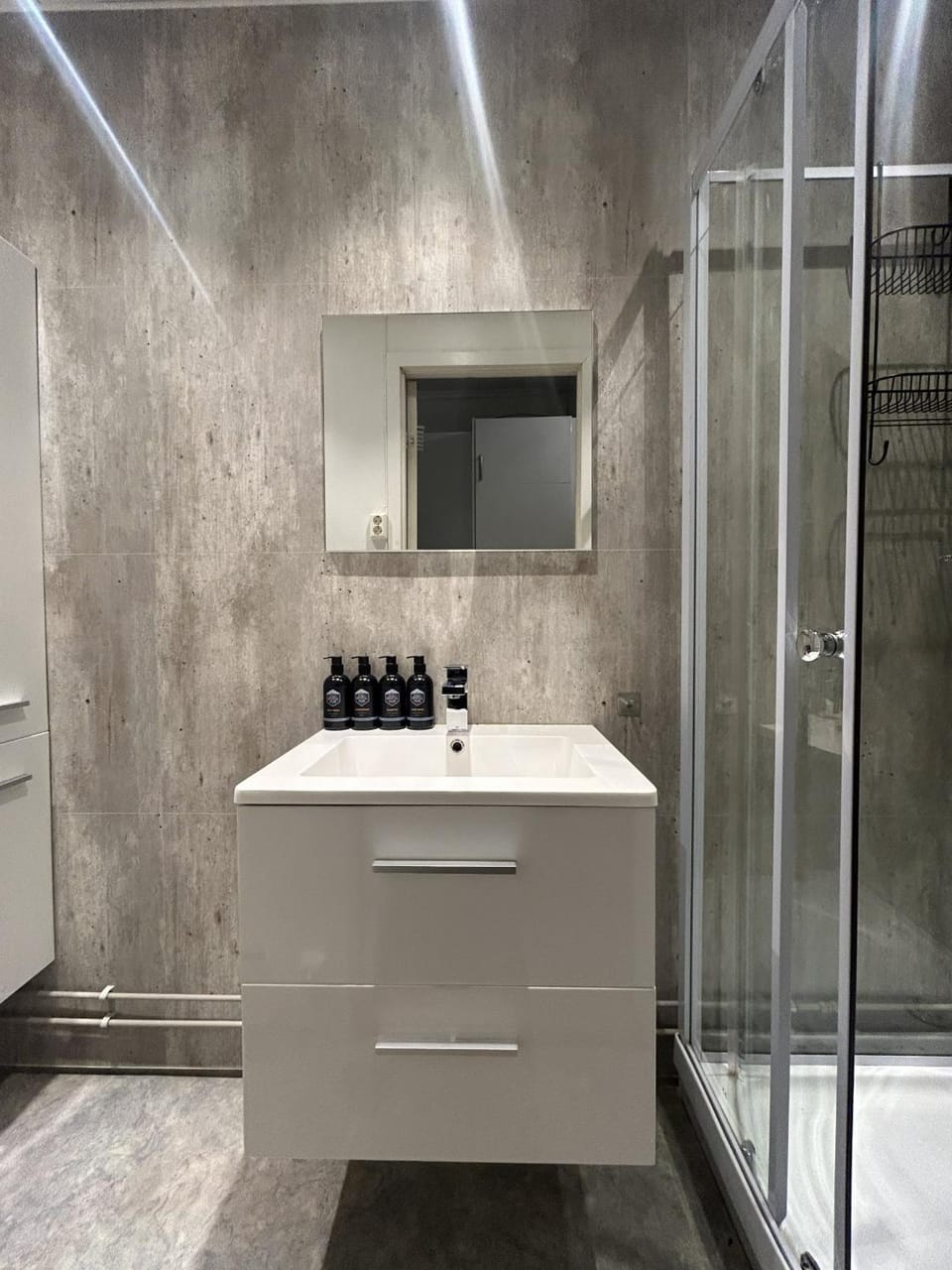 Shower, Bathroom