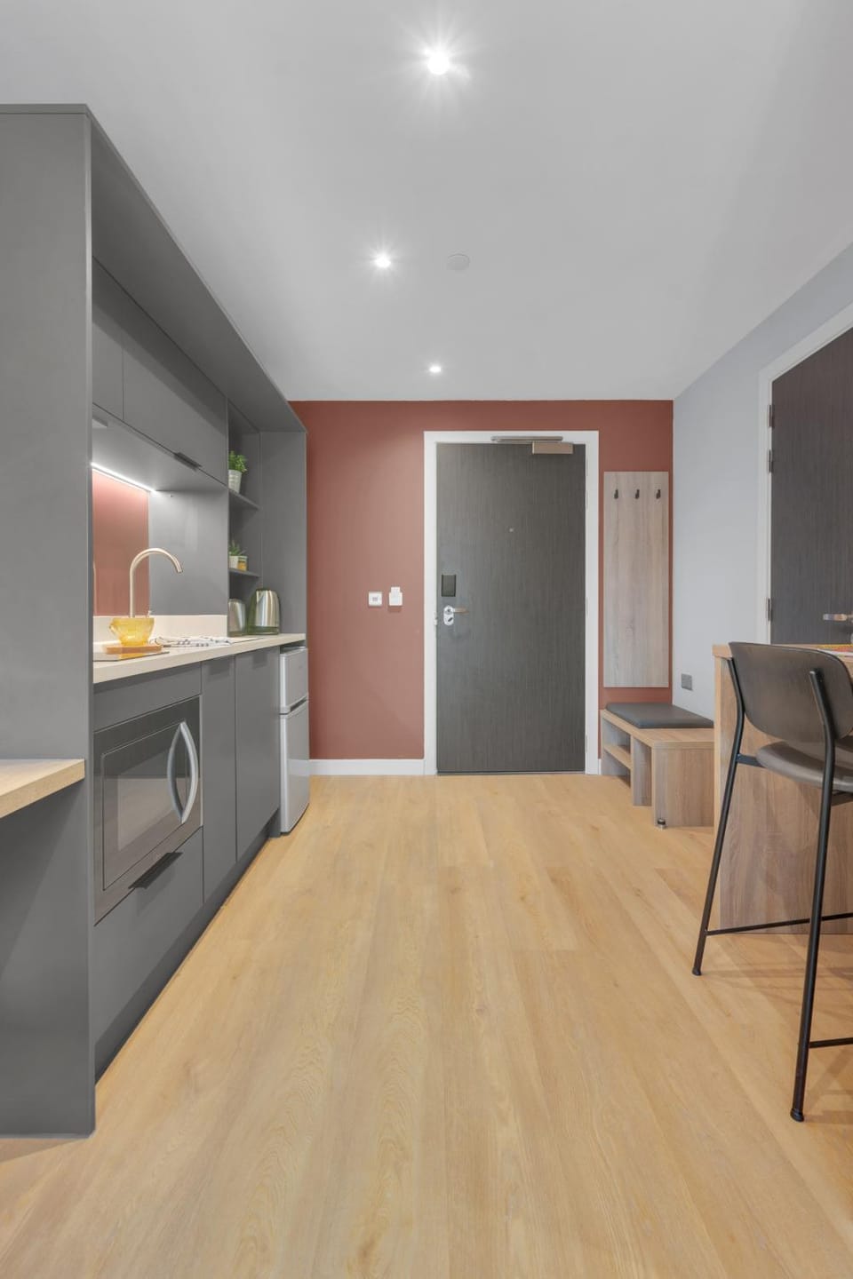 Kitchen or kitchenette, Dining area, stove