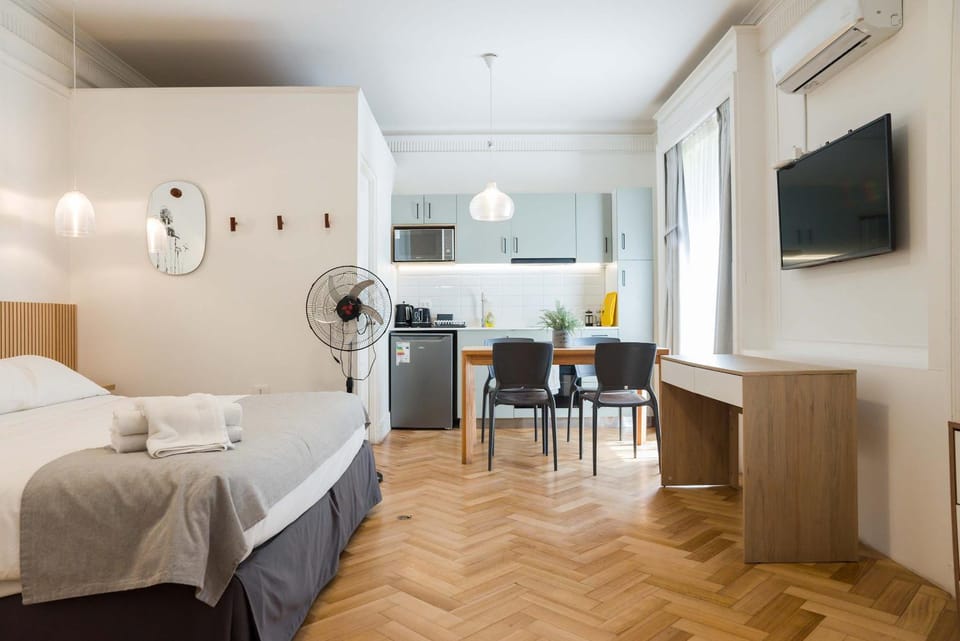 Bellavista Buzz Stylish 1BR Haven Just Steps from the Metro Apartment in Providencia
