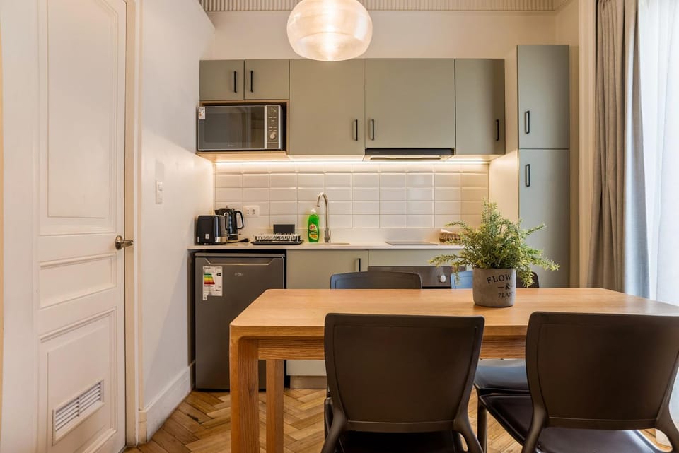 Bellavista Buzz Stylish 1BR Haven Just Steps from the Metro Apartment in Providencia