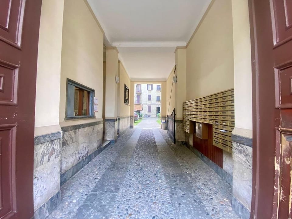 Isola apartment 10 minutes from Corso Como Apartment in Milan