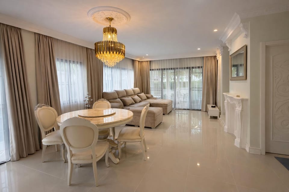 Luxury Private Pool Villa Pattaya Baan Dusit Park Villa in Pattaya City