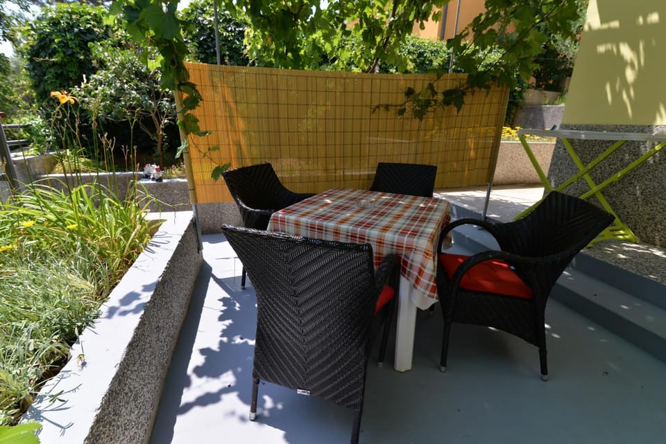 Apartment Nevena Apartment in Mali Losinj