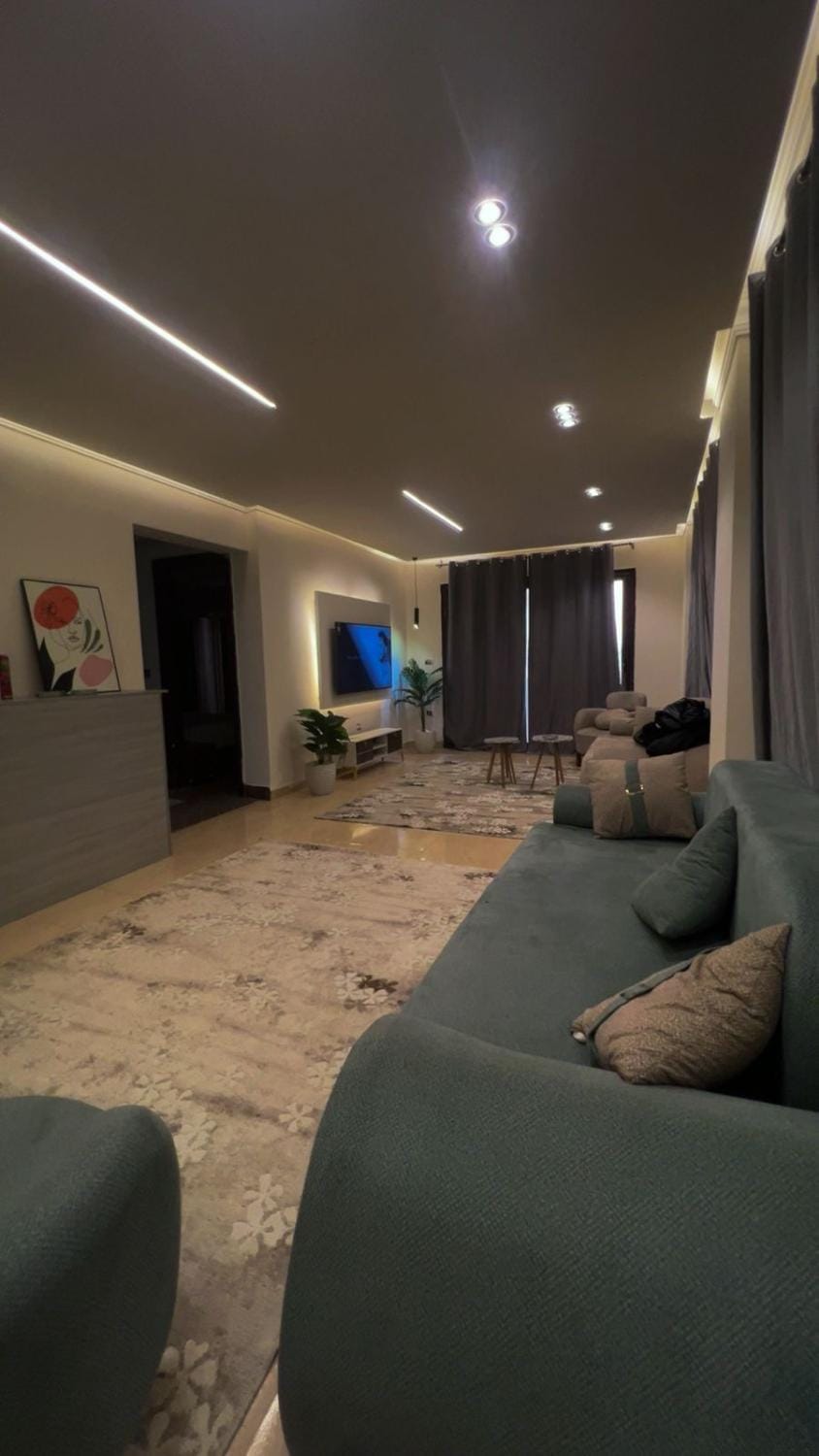 الشيخ زايد شارع عمار ابن ياسر Apartment in Egypt