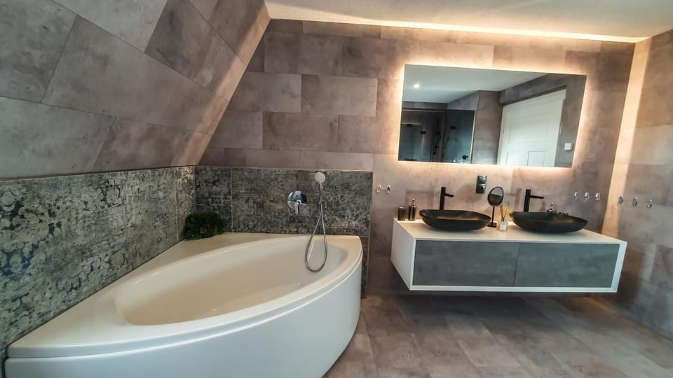 Shower, Bathroom, Bath