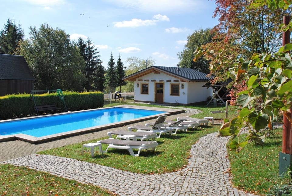 Garden, Garden, Sauna, Garden view, Pool view, Swimming pool, sunbed