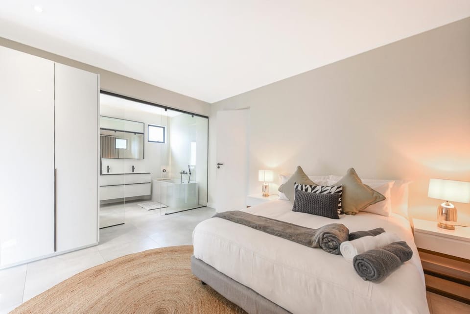 Bathroom, Bedroom