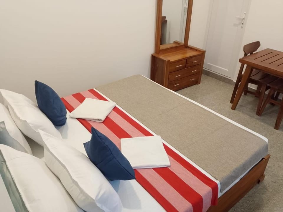 Bed, Bedroom, wardrobe