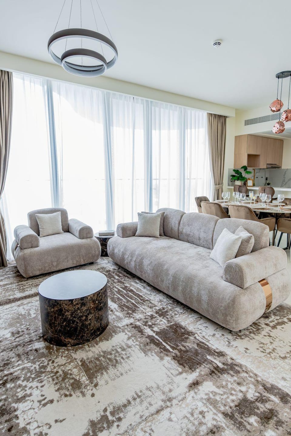 Nasma Luxury stays- Sophisticated Interior near Hayat Beach Apartment in Ras al Khaimah