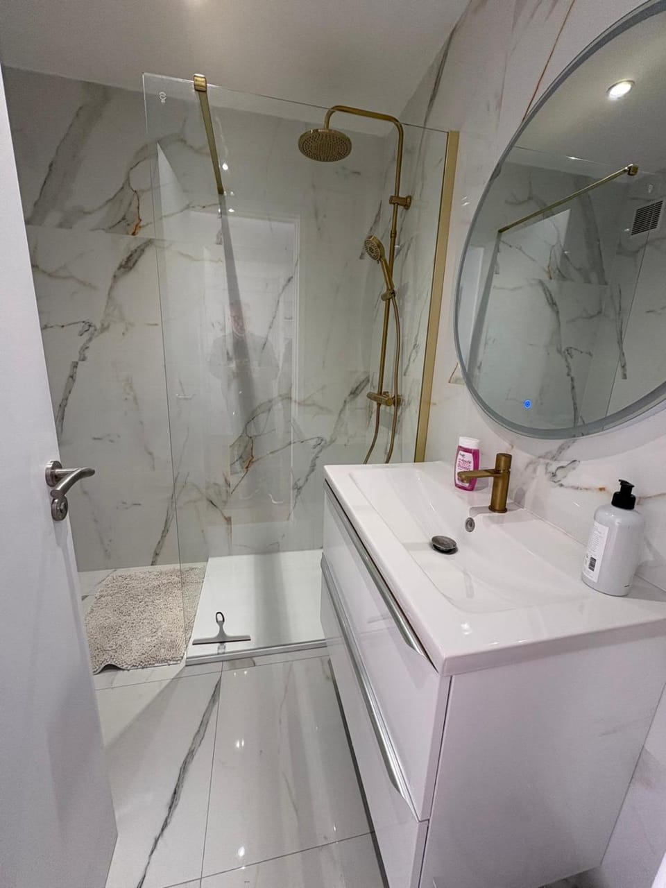 Appartement T3 NICE Promenade des Anglais Apartment in Nice