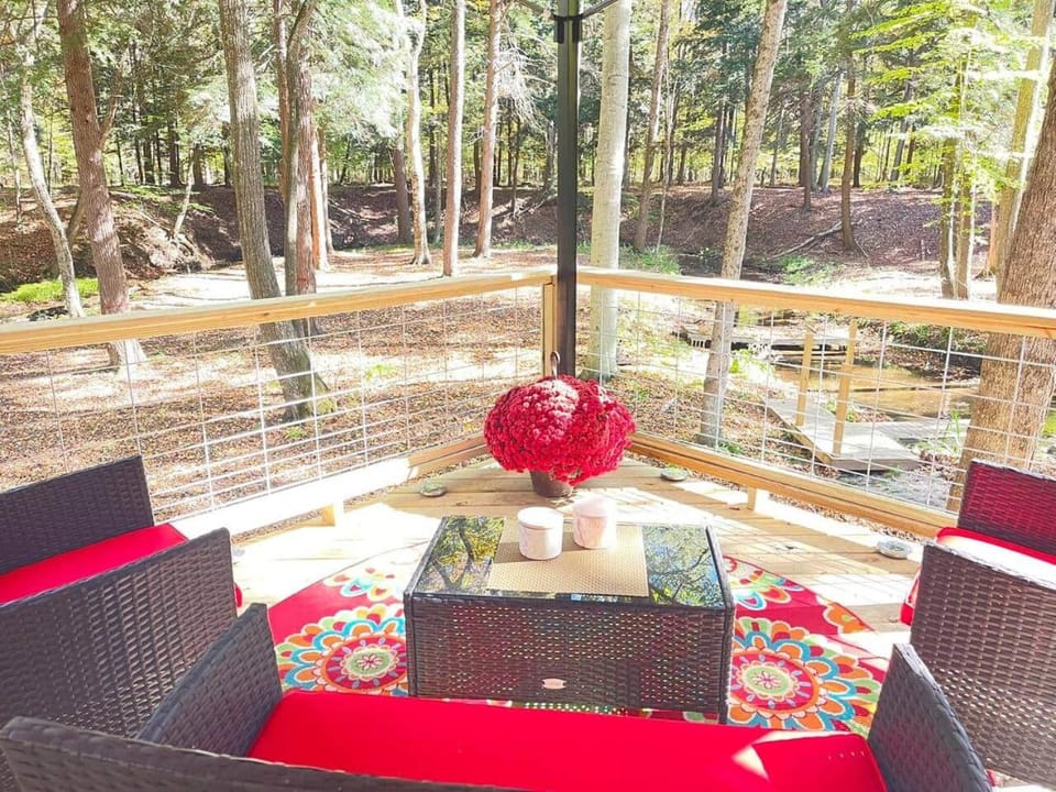 100-Acre Luxury, Dog-Friendly, Sleeps 8-10 House in Michigan