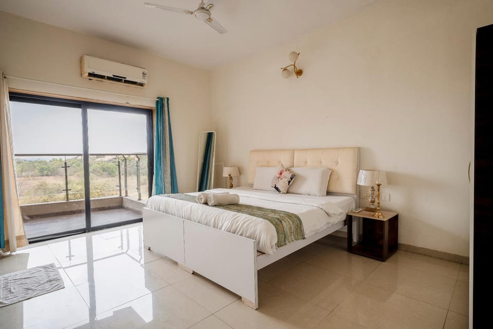 Bed, Bedroom, air conditioner