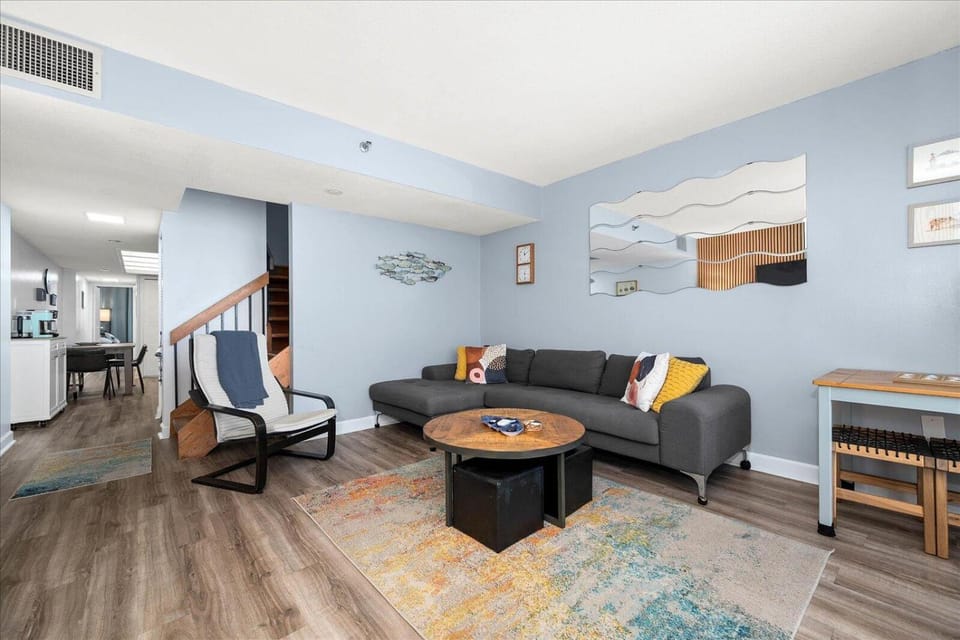 2 Bed, 2 Bath Ocean Front at the Century with Indoor Pool! House in Ocean City