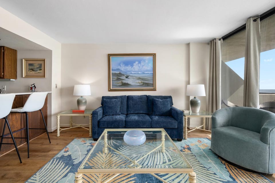 2 Bedroom Condo in the Century Building House in Ocean City