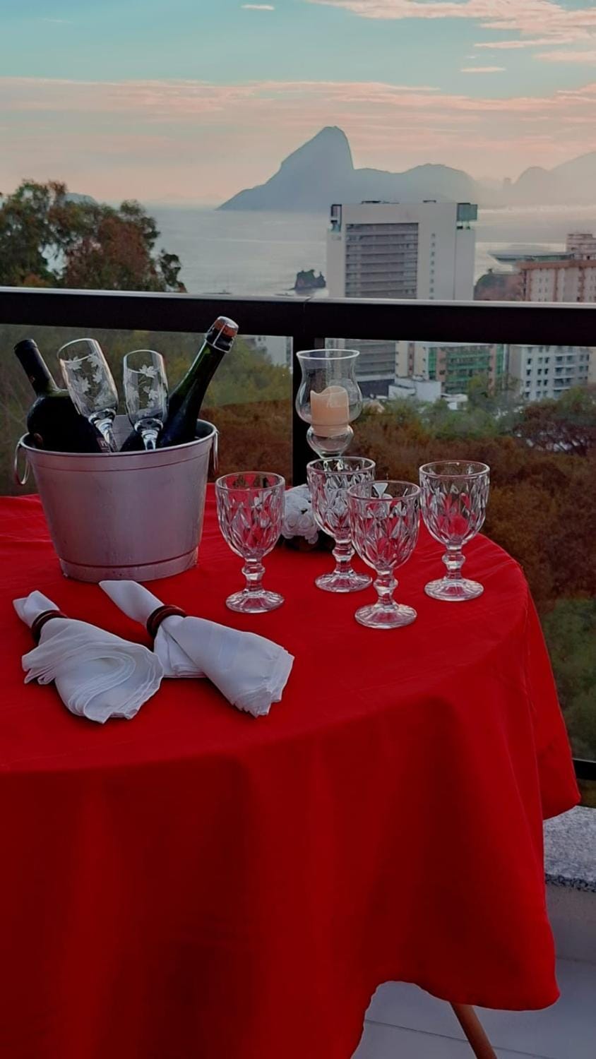 Mountain view, Sea view, Meals
