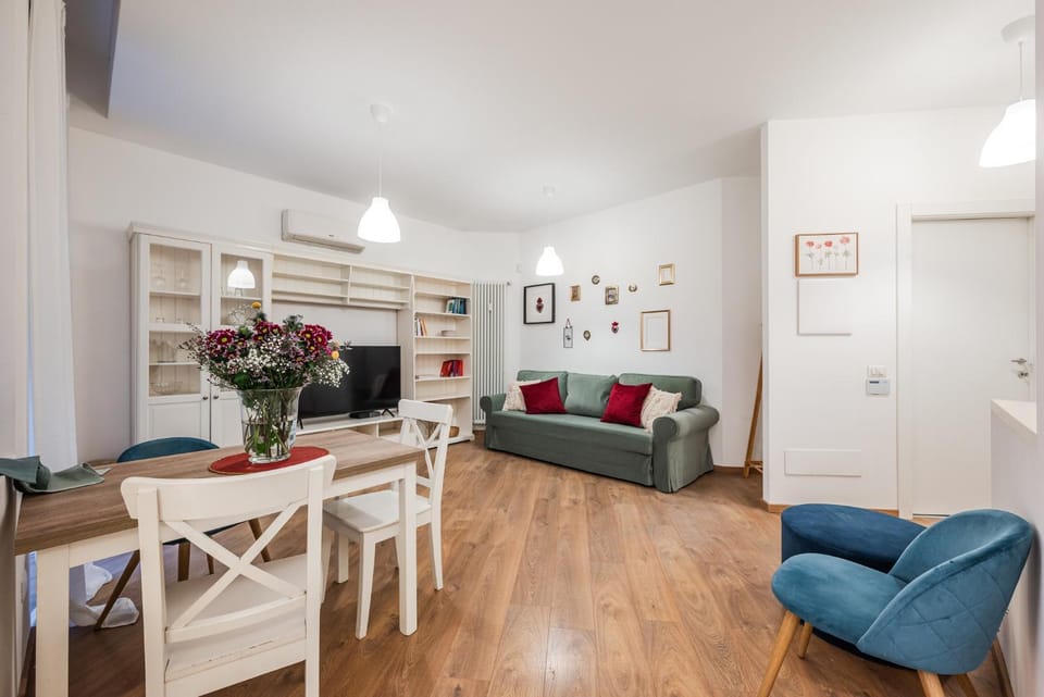 Library, TV and multimedia, Living room, Dining area