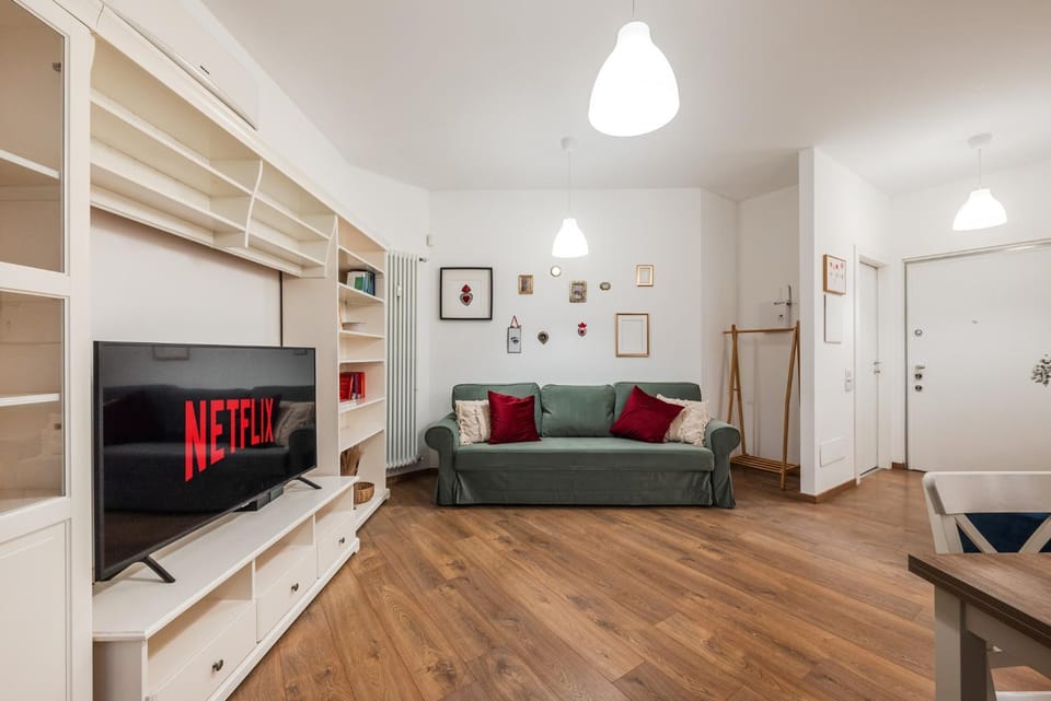 Library, TV and multimedia, Living room, Dining area