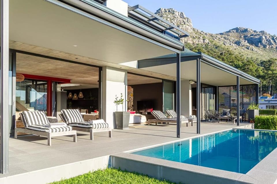Architectural Forest Villa w Pool & Mountain Views House in Cape Town